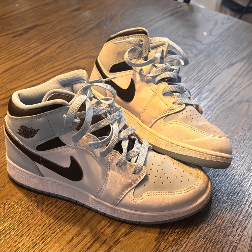 AIR JORDAN 1 MID SE